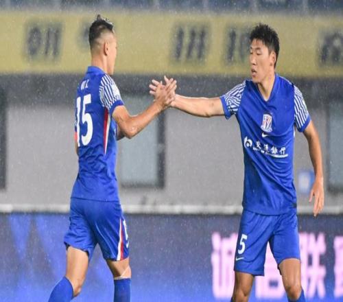 神剧情：2张红牌！38岁于汉超破门，中超第3逆袭，冲击冠军