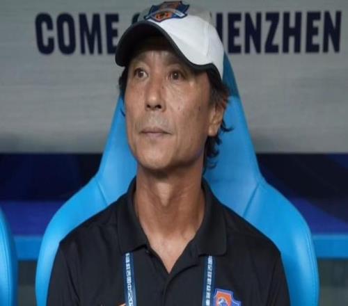 曲刚：球员今晚拼尽了全力，比赛结果反映了两队的差距