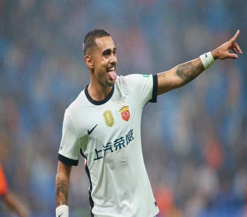 争冠3队全胜！剩3轮差3分，海港将客战泰山，蓉城申花追分良机