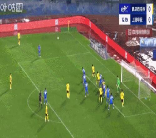 中超老油条是低情商OR主动要红牌邵佳一镇不住！于汉超又续命了