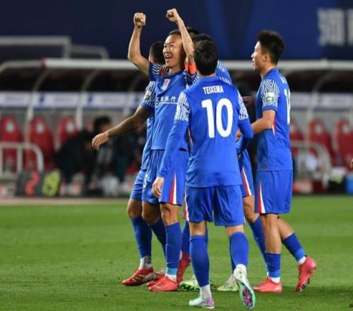 【中超】于汉超头槌申花客场2比1逆转9人西海岸