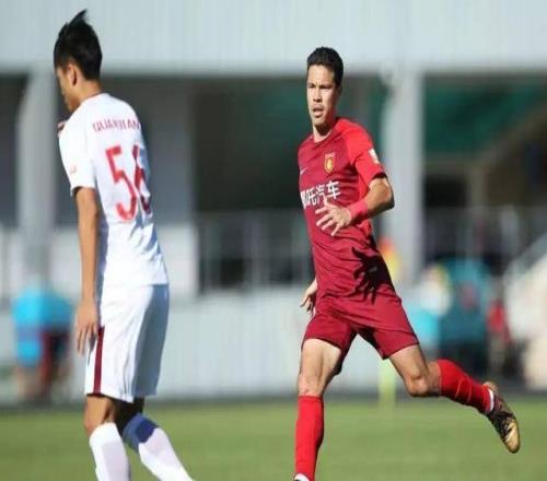 震撼巴西国脚！40岁前中超外援锐评中国足球：他们踢的不是足球！