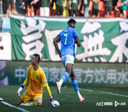 深圳新鹏城拿到保级关键3分，北京国安半程崩盘12场吞6负