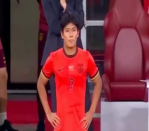 比王钰栋状态好向余望3场轰4球：中甲高居射手榜前三！