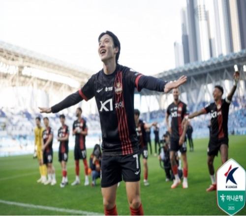 官方：韩国队球员全晋旴因头晕退出东亚杯，郑承原入替