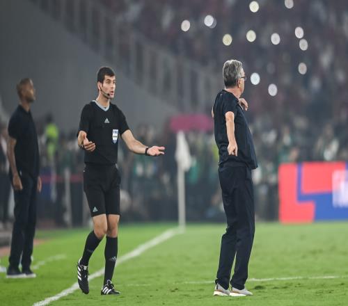 韩乔生：日本70国足&60印尼所以国足01印尼国足好歹有脚射正