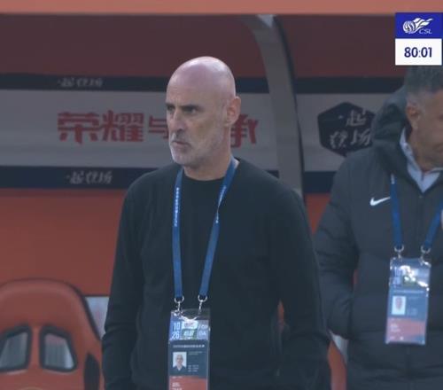 随着申花22绝平英博，蓉城也22，海港13，中超冠军基本出炉了