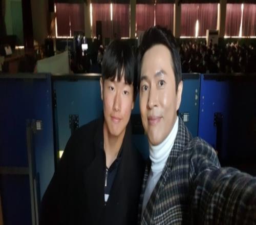 从韩国归化加盟日本韩国著名歌手之子选择代表日本U17出战