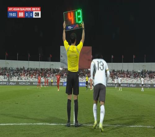 媒体人:临危受命的胡荷韬限制住对方7号马丹,目前为止表现不错