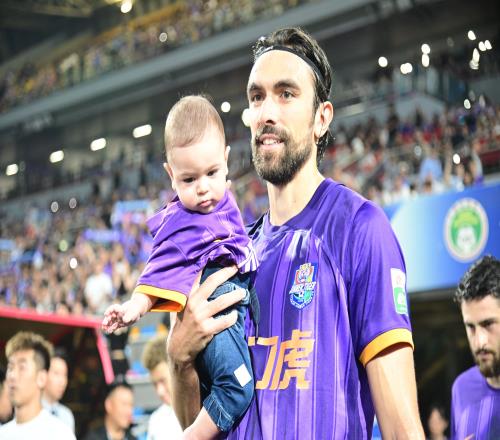 曝孔帕尼奥欲转投韩国豪门2年合同年薪达150万欧