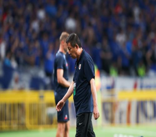 记者谈泰山:俱乐部需要有明确的动作了,再这样下去不堪设想