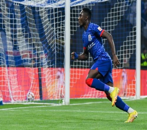 沪媒:马莱莱缺席申花赛前最后合练,而是在健身房单独训练