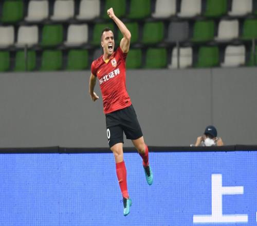 塞尔吉尼奥火速驰援国足，“新10号”要怎么用才能激发最大价值