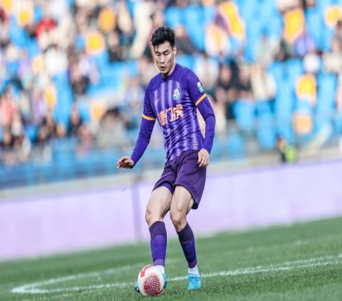 博主:韩鹏飞下家很大可能是泰山 去国安要等新帅认可他等不了