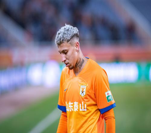 夏晓司:克雷桑、吴兴涵未参加赛前训练,泽卡参加了赛前训练