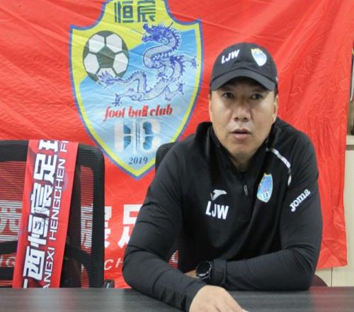 国足49岁名宿语出惊人：成都蓉城有7个外援，不夺冠要怪徐正源