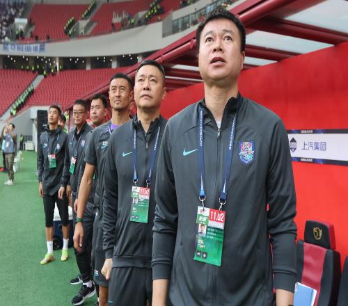 津媒：热身赛津门虎00与K2球队天安战平，新援萨尔瓦多身穿10号