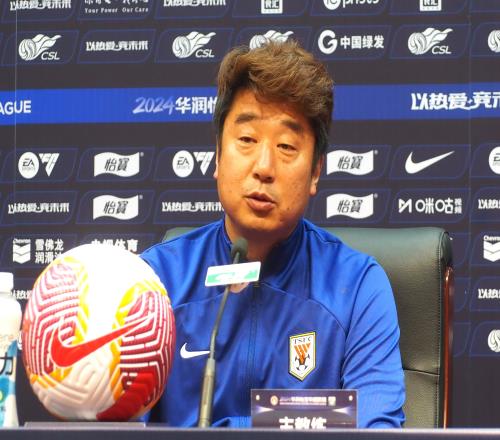 泰山助教:赛前联系崔康熙确定首发;一瞬间注意力不集中导致丢球
