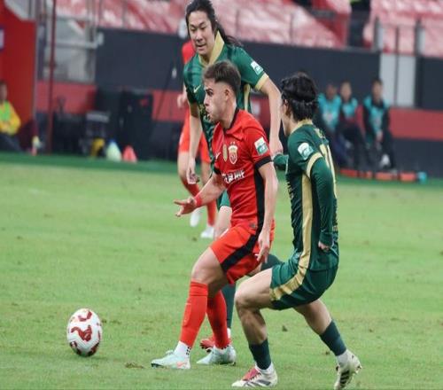 中超争冠夜！海港30大胜浙江，距离卫冕一步之遥，压力给到成都