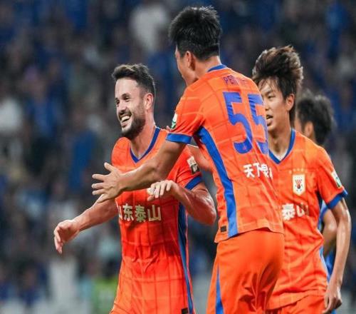 金靴之争白热化！2失点球后瓦神1球领跑，法比奥或最后一轮逆转