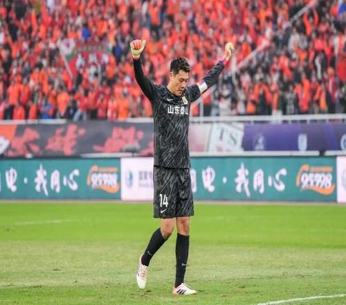 中超泰山公布鲁津之战首发阵容，大雷养伤无缘本赛季主场收官战