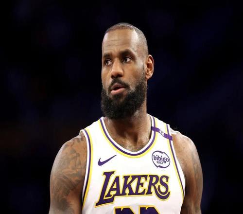 詹姆斯宣布“第二次决定”后，有可能成为告别战的球票价格暴涨