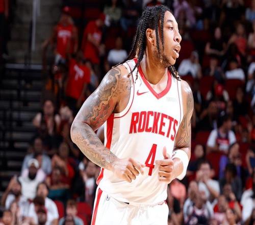 首秀便打出了现象级表现！火箭后场新援甚至有机会冲击轮换阵容