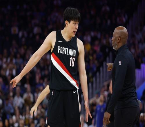 单节14分站高位解除封印杨瀚森先抑后扬能取代克林根吗