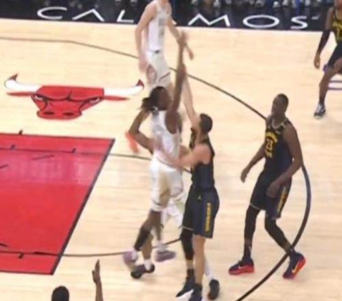 向“击掌防守”说再见NBA新规为射手撑起保护伞