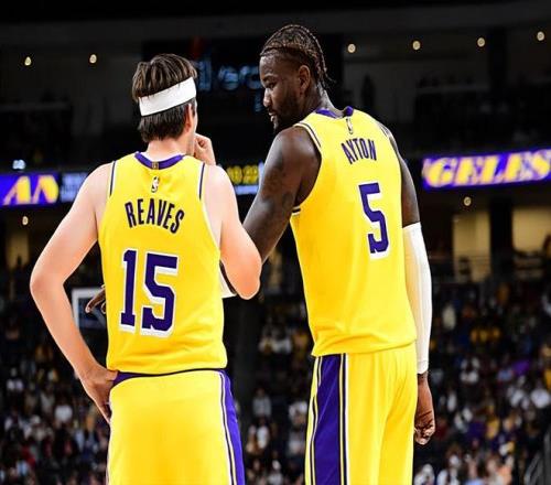 首秀表现令人担心！昔日太阳状元郎真的补强湖人的最弱短板了吗