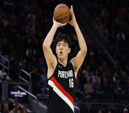 各界谈杨瀚森首秀！段冉曾令旭点出弊端，美网友抱不平需提升地位