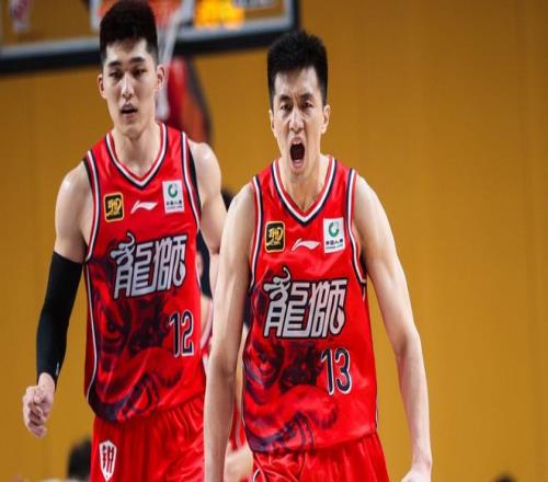 和韩德君回辽宁体育馆打球竟遭辽迷抵制郭艾伦：我没其他想法