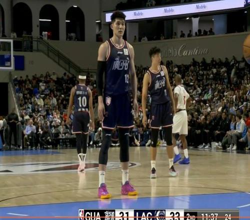 NBA季前赛：陈国豪2场上双，男篮国手6犯离场，哈登9助攻赢47分