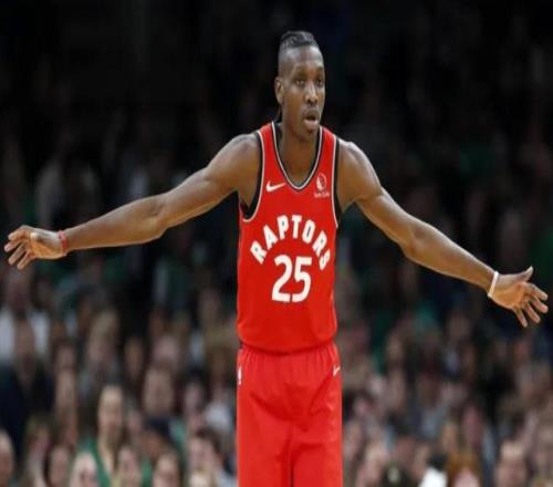 24岁落选NBA，26岁包揽MVP、DPOY和总冠军，真正的励志典范！