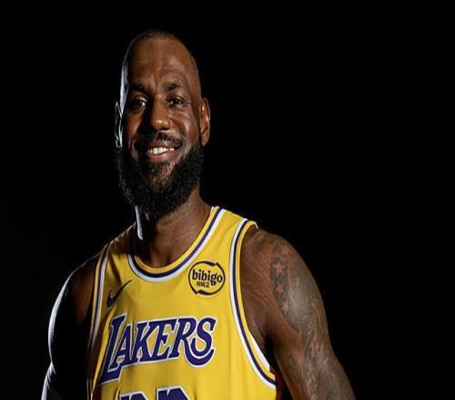 湖人球星詹姆斯因坐骨神经痛缺阵3至4周，将首次无缘NBA常规赛揭幕战