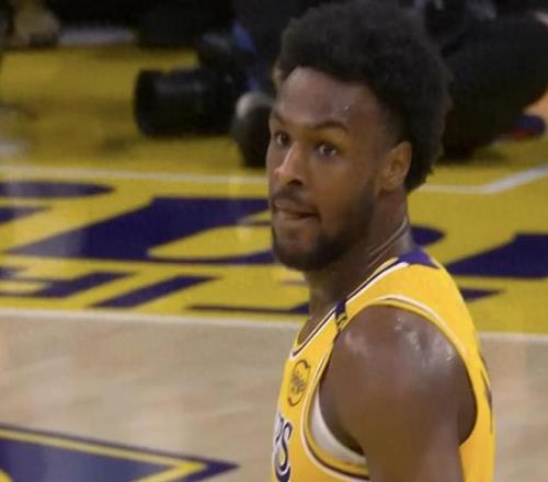 库里14分勇士战胜残阵湖人，布朗尼5分父子篮球一败涂地