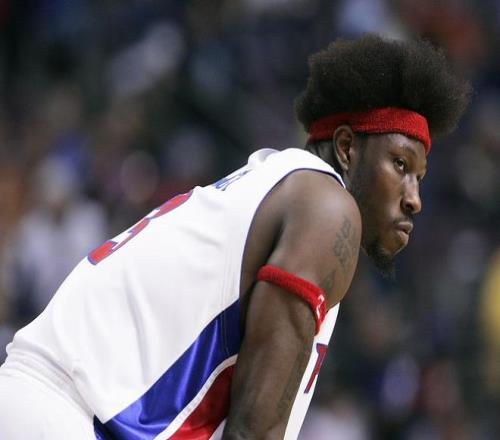 真挚的祝福！祝活塞名宿“大本钟”本华莱士51岁生日快乐！