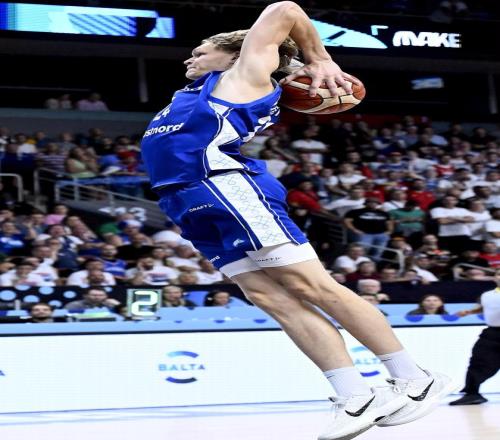 马尔卡宁：穆里宁正走在正确道路上他能在NBA闯出一片天地