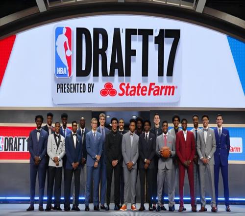 六年后！重排2017年选秀：谁翻了谁跌了