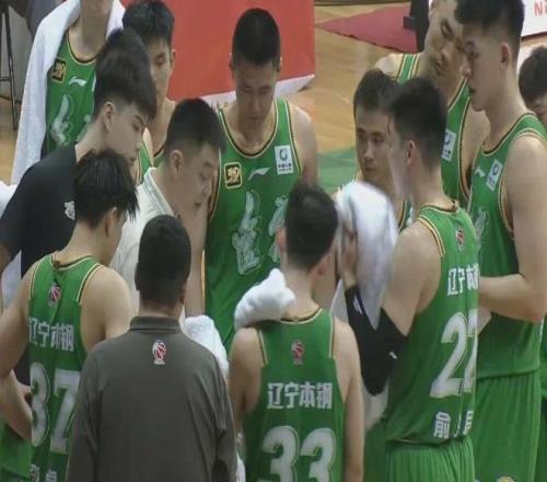 辽宁男篮被打爆！美式后卫独砍21分，赵睿盛赞他完全能闯NBA