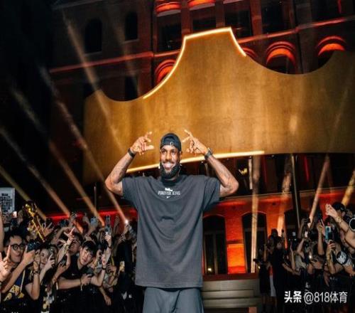 杨毅詹姆斯是架子最大NBA球员1次采访让我苏群于嘉等了1个半小时