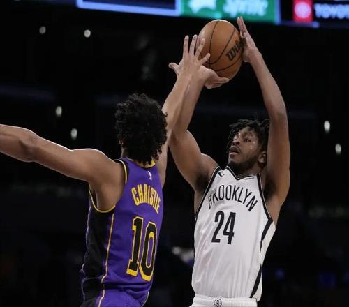 一夜4笔签约达成：小托马斯1年600万签约篮网，20+5前锋签约灰熊