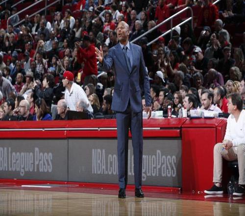 布莱恩肖：我打球时头几年只赚15万当教练后球员问这点钱咋够