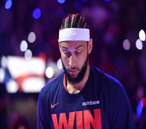 蒂格：西蒙斯的生涯结束了他的伤很严重&让他的能力都消失了