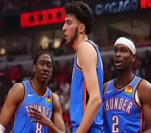 68胜卫冕军！8亿续约！年轻王朝能打破魔咒吗