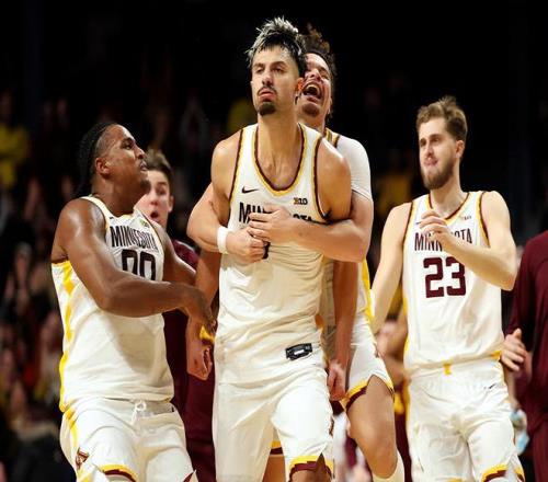 活塞签下明尼苏达大学内线得分手，他在进攻端的作用非常明显