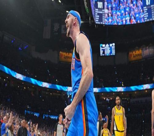 卡鲁索回应世界冠军争议：那就来较量较量吧