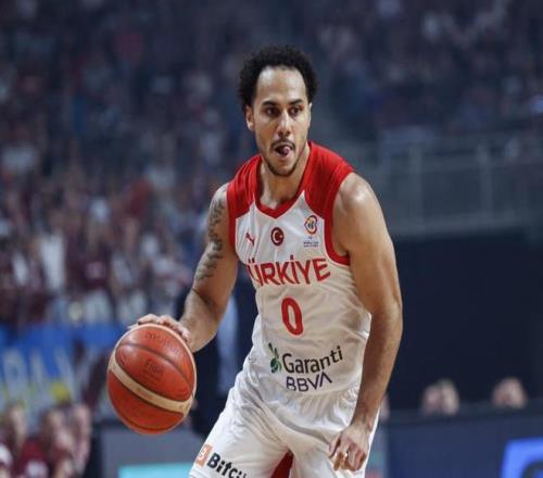 曾在NBA效力4个赛季！拉金13中7高效得23分2板9助轰中5记三分