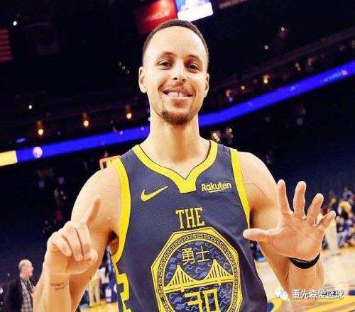 NBA摇钱树是库里，肖华却为何不捧他成为联盟第一人