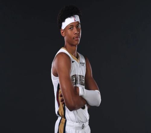 鹈鹕7号秀：我要不断向普尔学习，教练要我发挥出自己擅长的东西